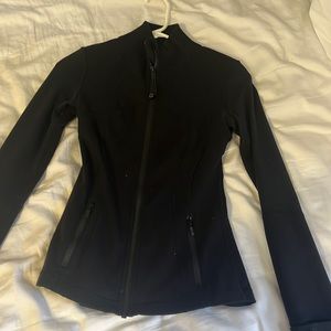 i am selling a black Lululemon define jacket, size 2